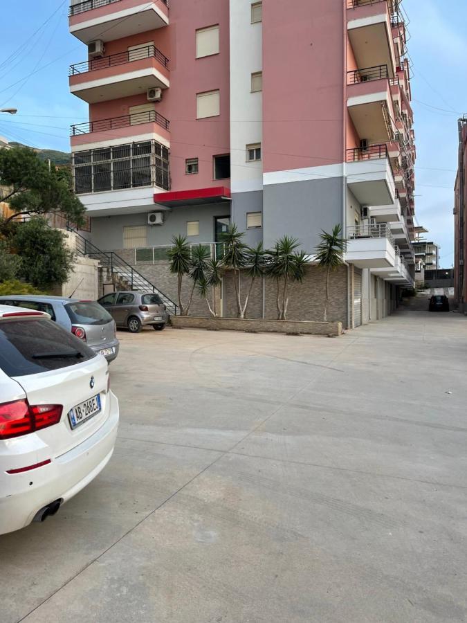 New Donantelo Hotel Vlore Exterior photo